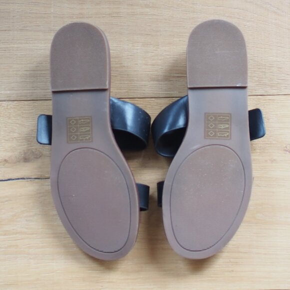 A MTL 1980 | NWOT Sandal Flats w Buckle - Picture 2 of 8